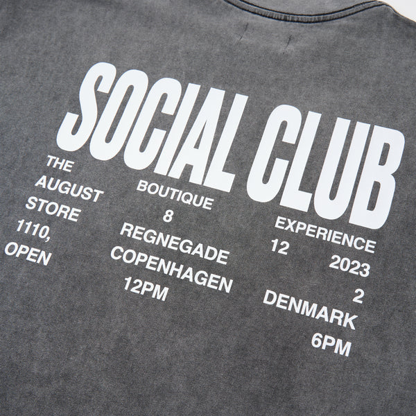 'The Boutique Experience' Heavyweight T-Shirt